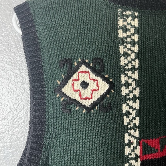 Vintage Mountain Lake Sweater Vest Floral Aztec Christmas Green Red Cottage Knit - Picture 9 of 12